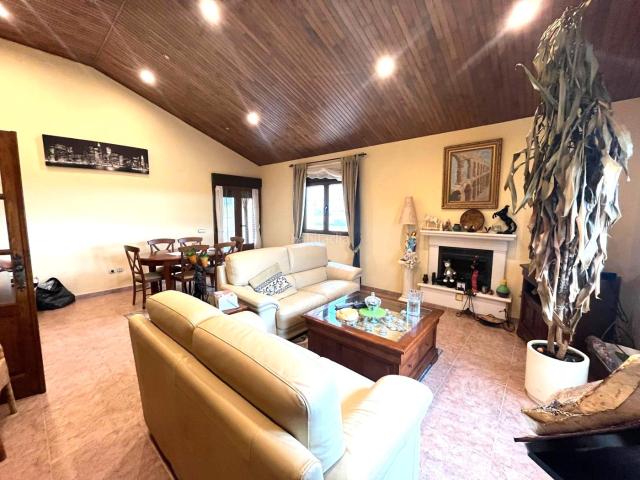 Chalet en venta en Cuéllar, Castilla y León