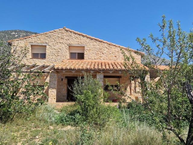 Villa en venta en Culla