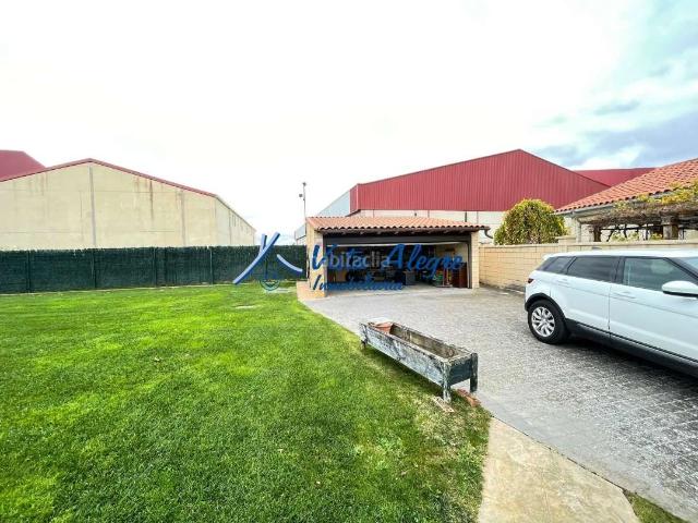Chalet en venta en Cuzcurrita De Río Tirón, La Rioja