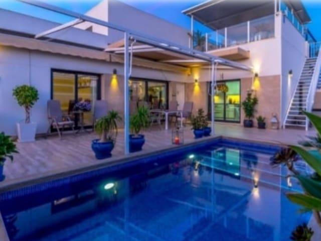 Chalet en venta en Daya Nueva, Valencia