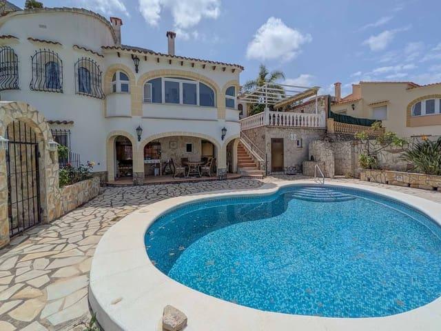 Chalet en venta en Barri Port / Centre, Dénia