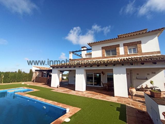Chalet en venta en Écija, Andalucía