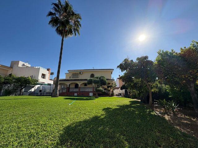Chalet en venta en Urbanización El Coto, Mijas