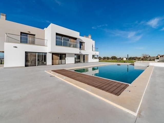 Villa en venta en El Molar