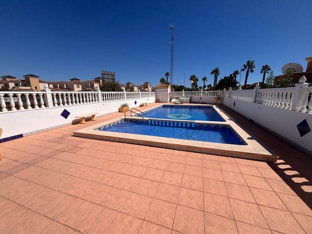 Chalet en venta en Urbanització El Ras, el Baix Segura / La Vega Baja
