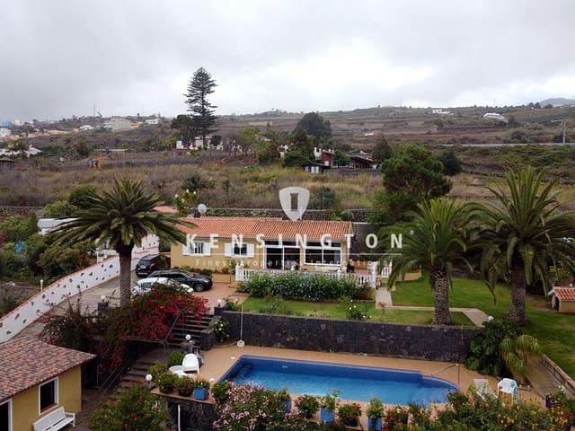 Villa en venta en Tenerife, Urbanización Jardín Zamoga