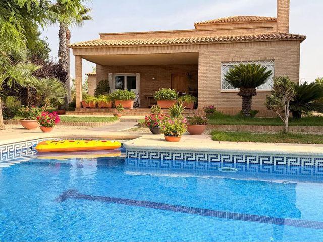 Chalet en venta en el Raval de Santa Teresa, Elx / Elche