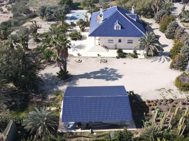 Chalet en venta en el Raval de Santa Teresa, el Baix Vinalopó