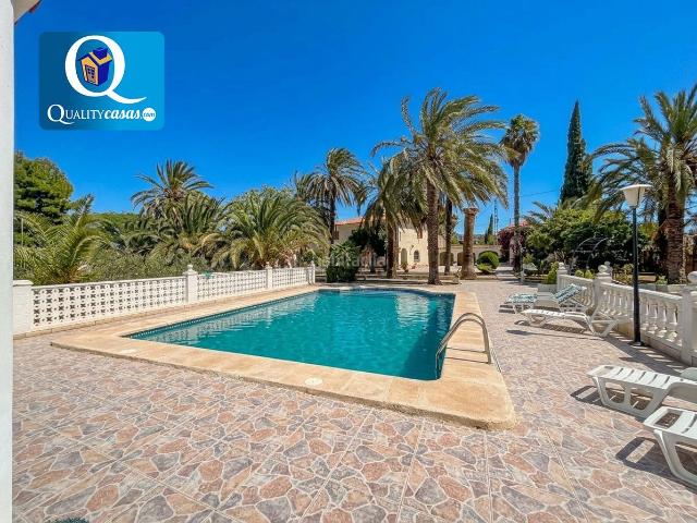 Chalet en venta en El Progreso, Elda