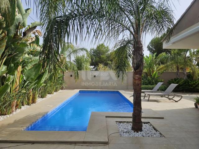 Chalet en venta en Los Almendros, l'Eliana
