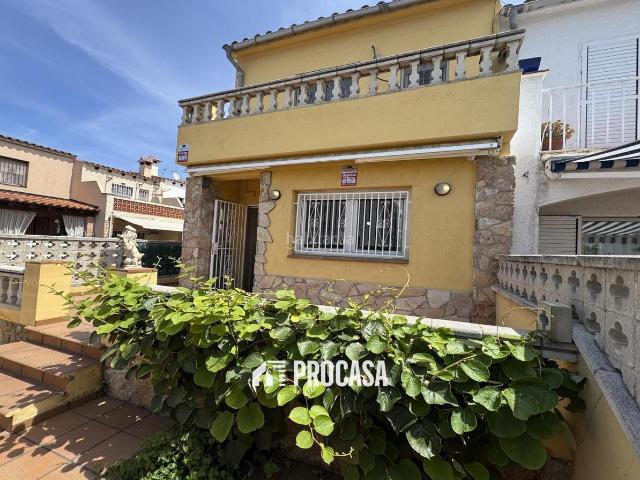 Villa en venta en Empuriabrava