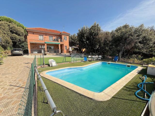 Chalet en venta en Urbanización Parque Real, El Escorial