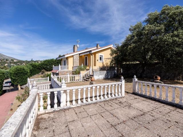 Chalet en venta en Sexmo de El Espinar, El Espinar