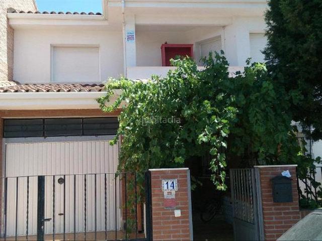 Villa en venta en Esquivias