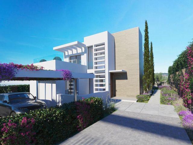 Chalet en venta en Pueblo Andaluz, Casares