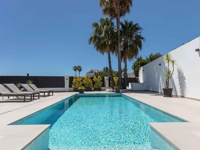 Chalet en venta en Barriada Islas Canarias, Costa del Sol Occidental