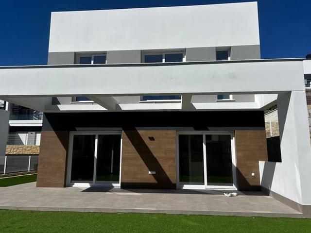 Chalet en venta en la Marina Baixa, Valencia