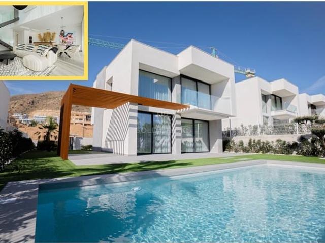 Villa en venta en Finestrat