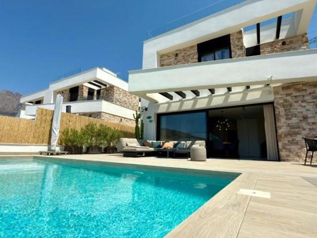 Chalet en venta en Finestrat, Alicante