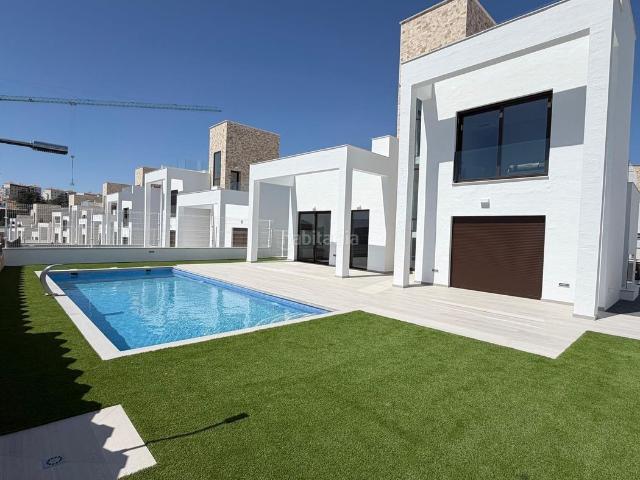 Chalet en venta en la Marina Baixa, Valencia