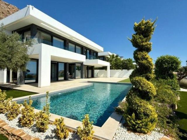 Chalet en venta en Finestrat, Alicante