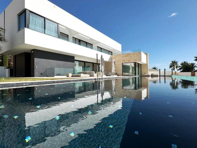 Chalet en venta en la Marina Baixa, Valencia