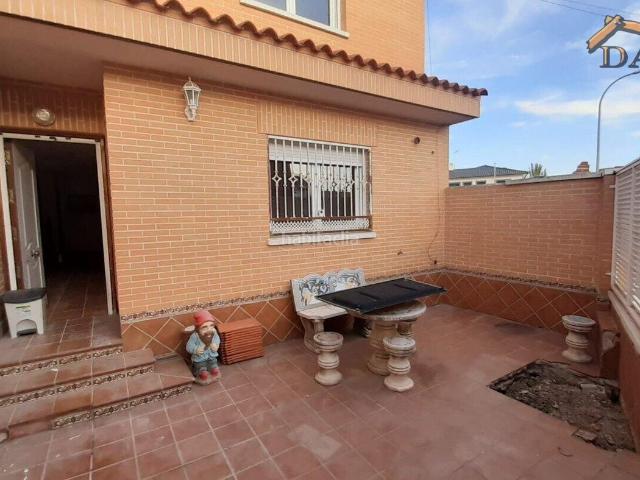 Chalet en venta en Fuensalida, Castilla-La Mancha