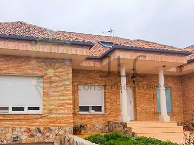 Chalet en venta en Fuente El Saz De Jarama, Madrid