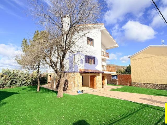 Chalet en venta en Fuentes, Castilla-La Mancha