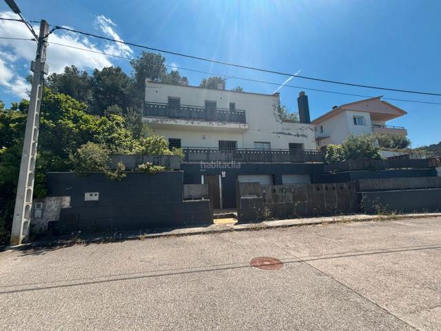 Villa en venta en Gelida