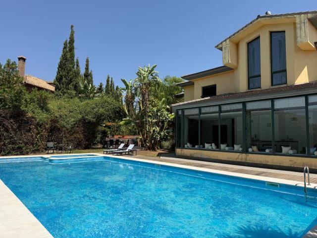Chalet en venta en Parcelas de Porsiver, Gelves