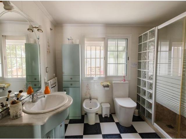 Casa en venta en La Serranía, Valencia