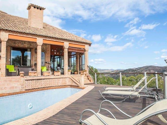 Villa en venta en Gilet, La Paz