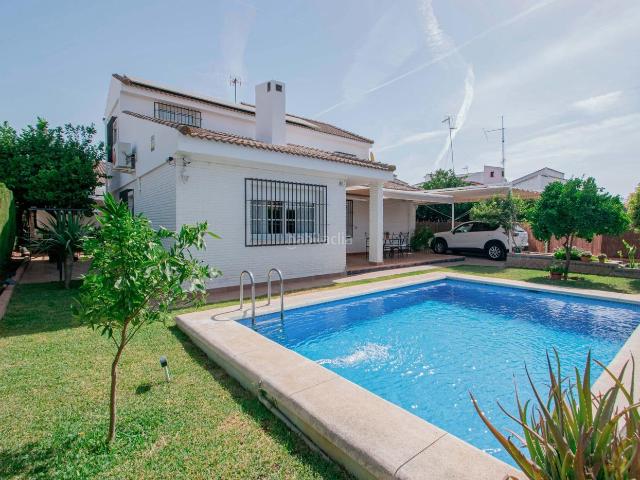 Chalet en venta en Barrio de Nicolás, Gines