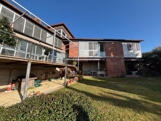 Chalet en venta en Montjuïc, Gironès