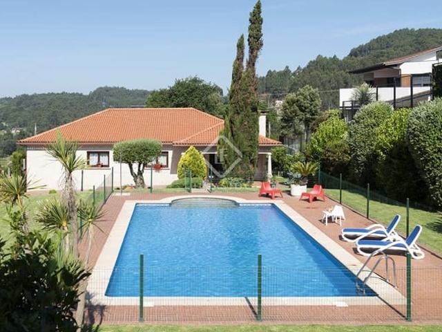 Chalet en venta en Gondomar, A Ameixeira