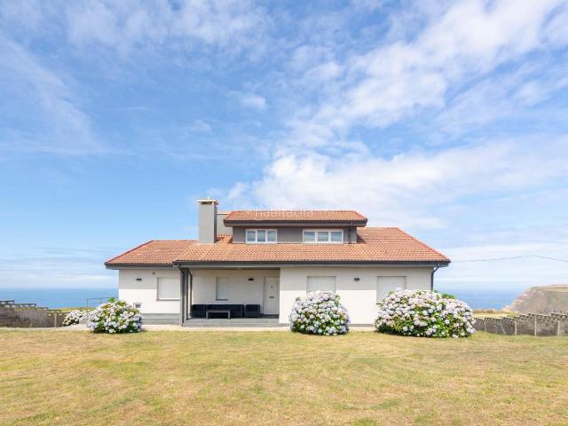Villa en venta en Gozón, Los Laureles