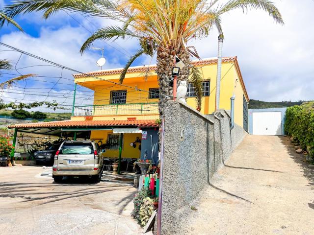 Chalet en venta en Los Cuervos, Granadilla de Abona