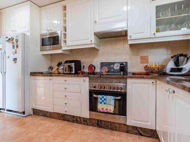 Villa en venta en Guadarrama, Urbanización Sala