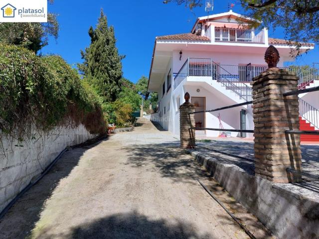 Chalet en venta en Guillena, Andalucía