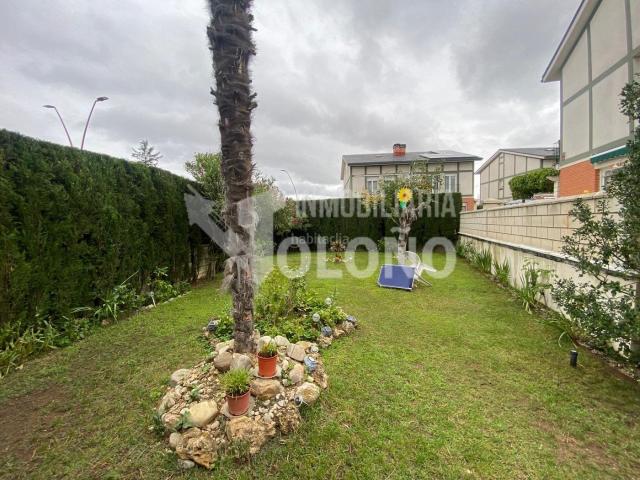 Chalet en venta en Haro, La Rioja