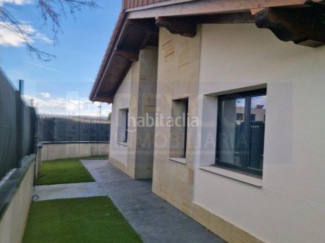Chalet en venta en Haro, La Rioja