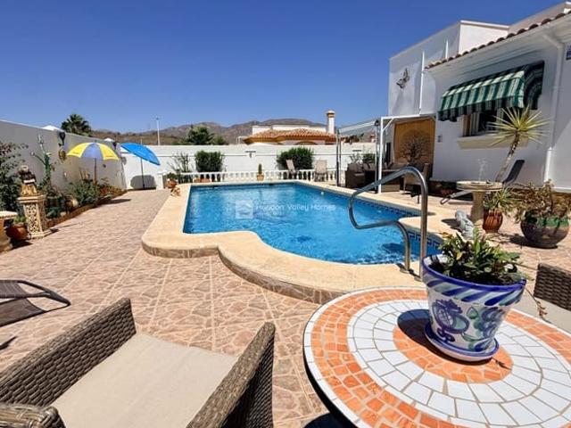 Chalet en venta en Polígono Industrial Bajo Sombra, el Vinalopó Mitjà / El Vinalopó Medio