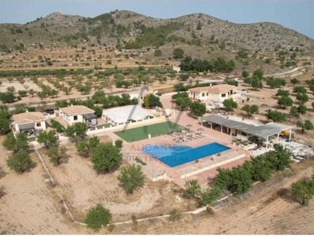 Chalet en venta en Polígono Industrial Bajo Sombra, el Vinalopó Mitjà / El Vinalopó Medio