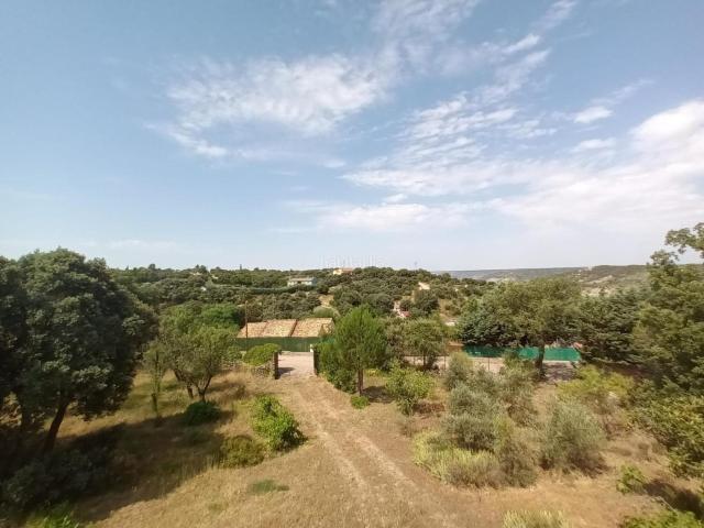 Chalet en venta en Hontoba, Guadalajara