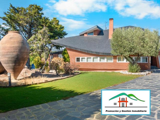 Chalet en venta en Hoyo De Manzanares, Madrid