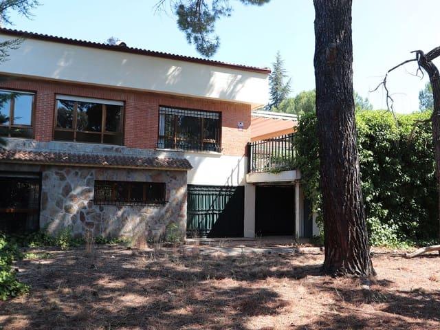 Villa en venta en Hoyo De Manzanares