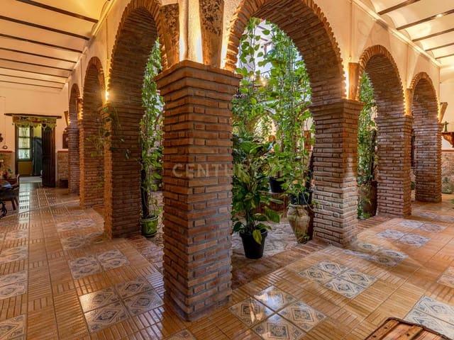 Chalet en venta en Huelma