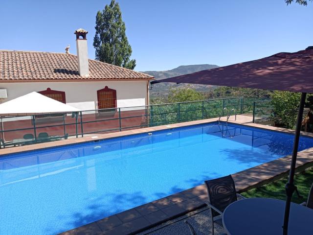 Chalet en venta en Huelma, Andalucía