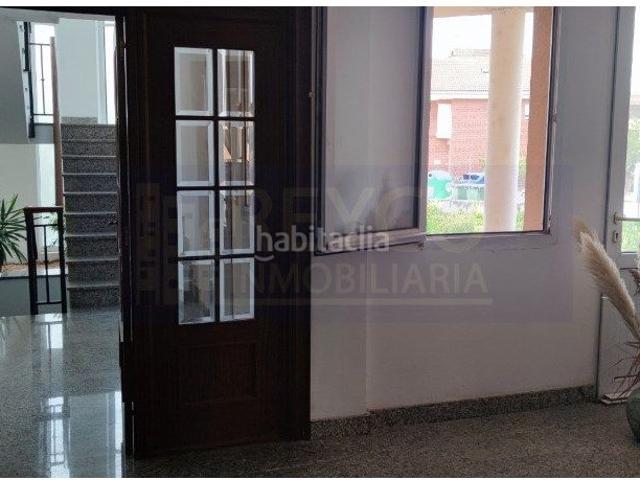 Chalet en venta en Huércanos, La Rioja